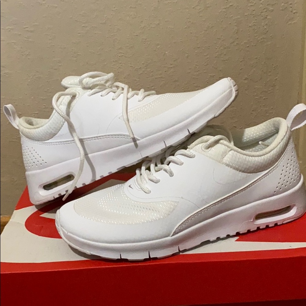 millenium nike white